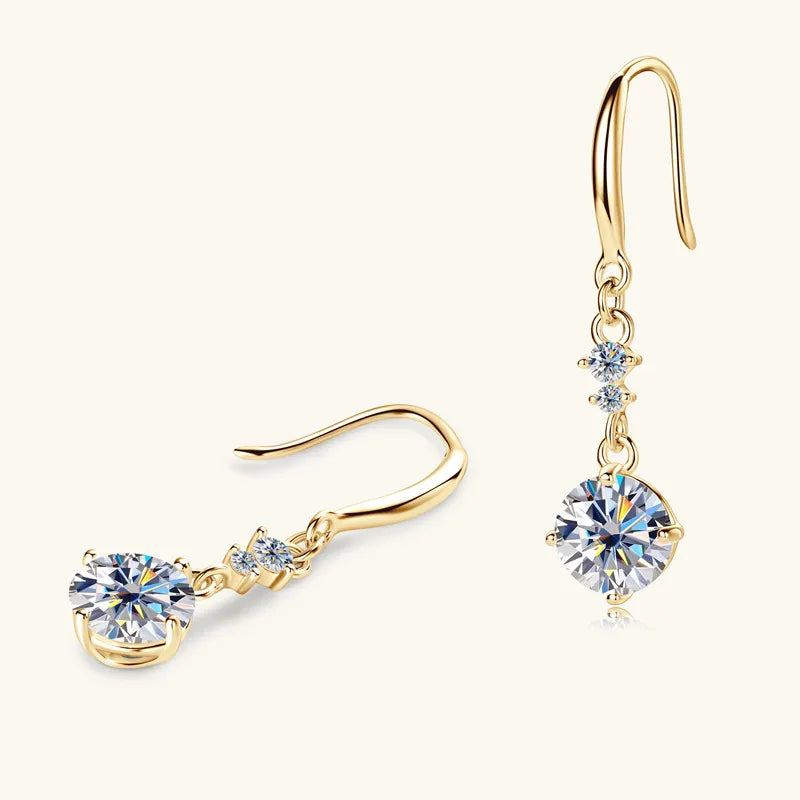 Boucles d’Oreilles Élégance Pure – Moissanite 2 ct en Argent