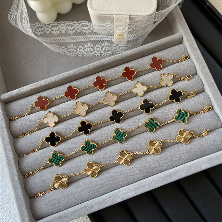 ELYA – Bracelet trèfle doré