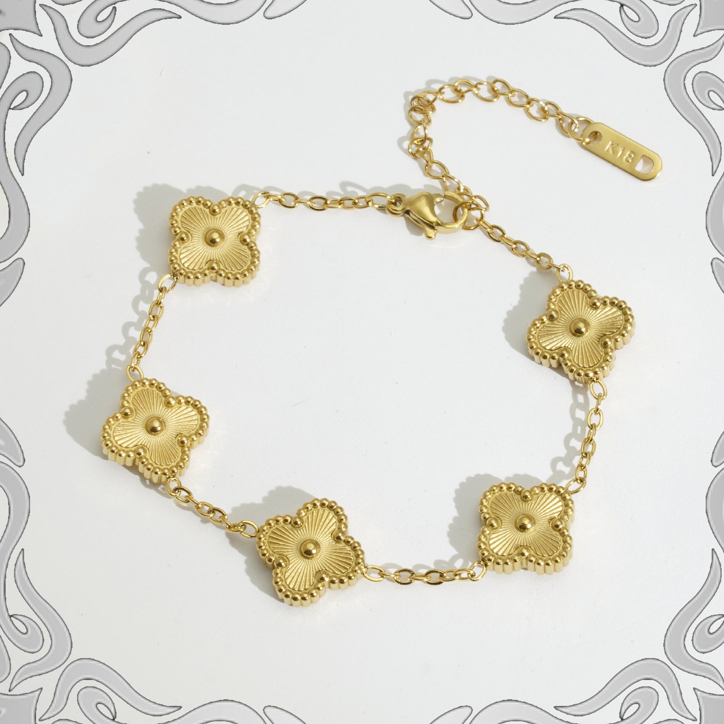 ELYA – Bracelet trèfle doré